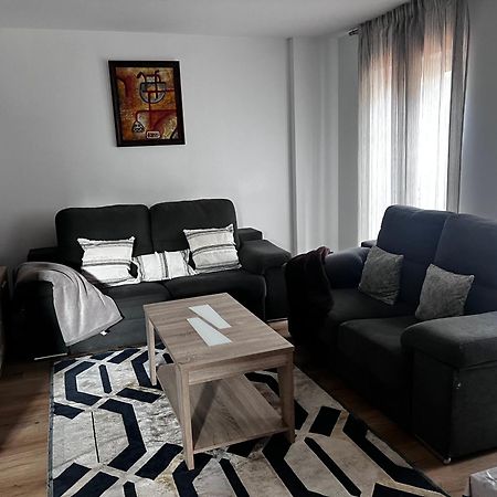 Апартаменти Duplex Bertamirans Angeles Екстер'єр фото